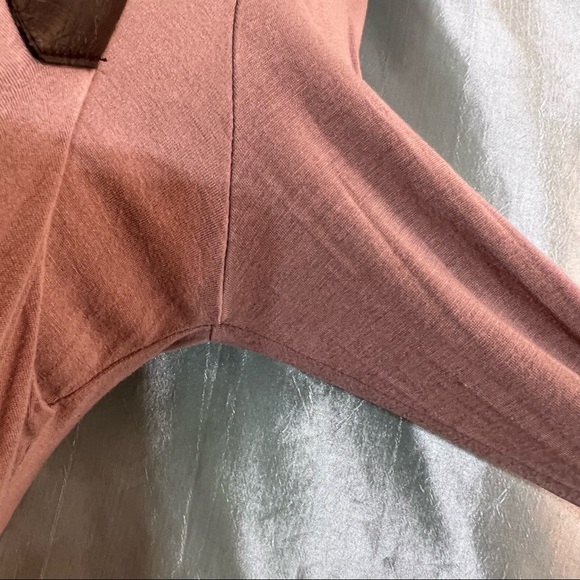 Super fitted steampunk draped design taupe LS knit tee-top, M runs sm. - Picture 4 of 7